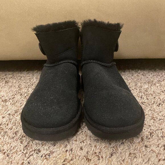 UGG Women Black Suede Water Resistance Shearling Lined Winter Boots Size 5 - Picture 2 of 9